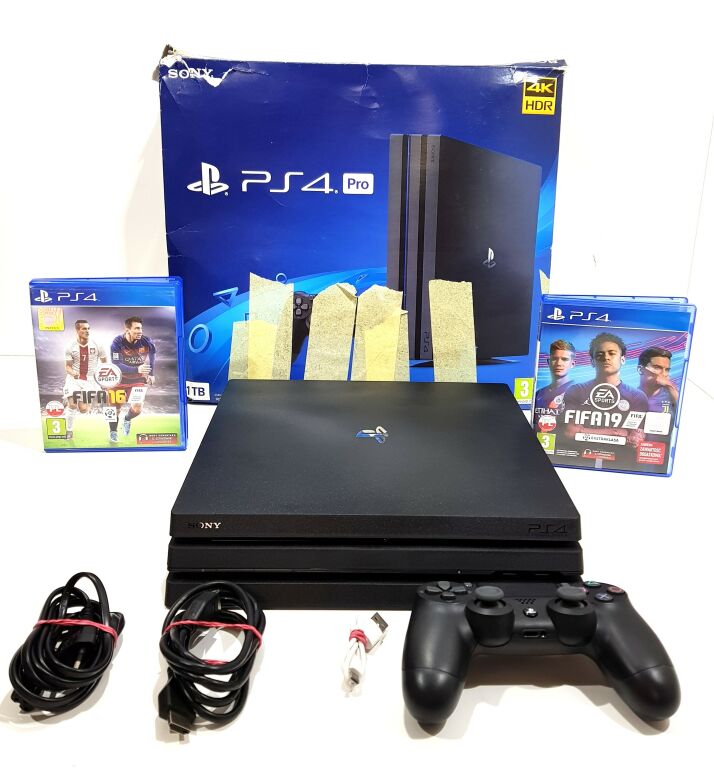 KONSOLA PS4 PRO 1TB