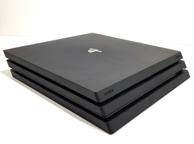 KONSOLA PS4 PRO 1TB