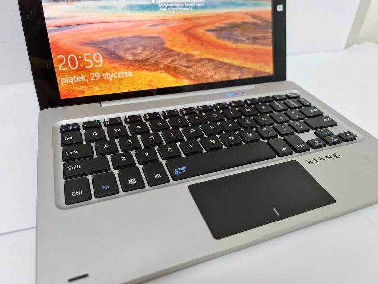 kiano-intelect-x3-tablet-z-klawiatura-i-windows-1-marka-kiano