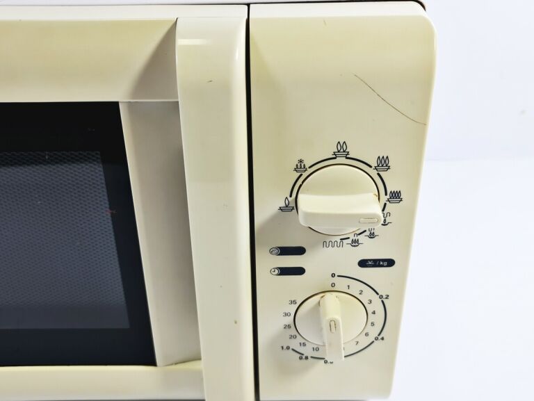 KUCHENKA MIKROFALOWA HOME HMG20-12 MG720CTB
