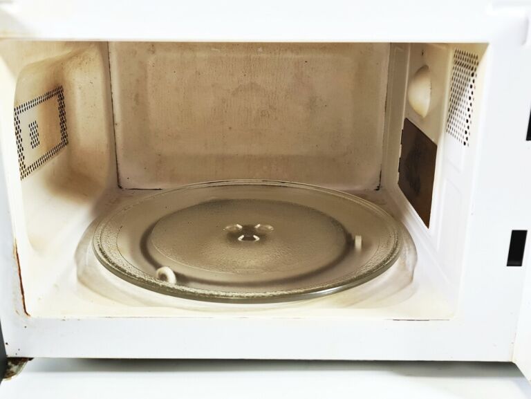 KUCHENKA MIKROFALOWA HOME HMG20-12 MG720CTB
