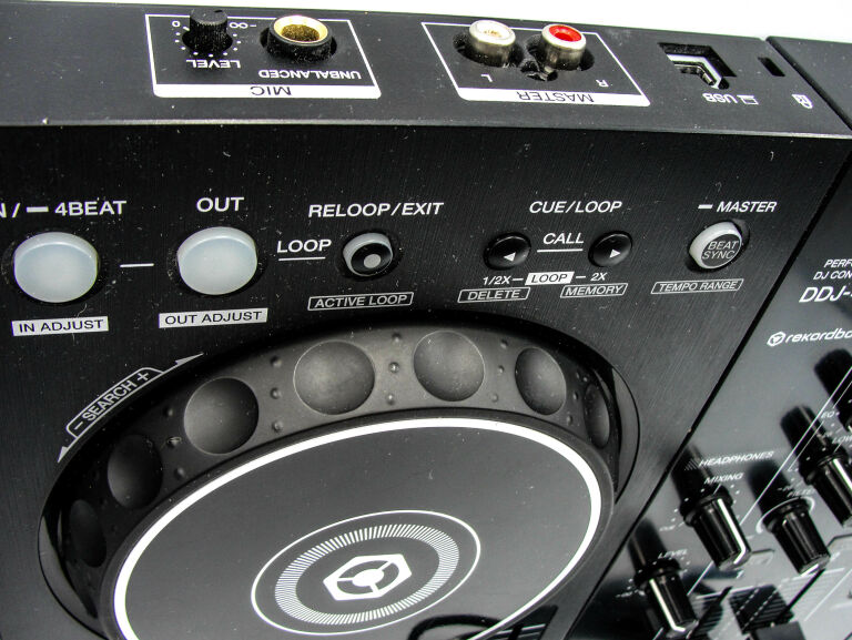 DDJ-400 - 2-KANAŁOWY KONTROLER DJ-SKI - PIONEER D
