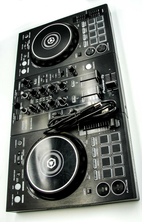 DDJ-400 - 2-KANAŁOWY KONTROLER DJ-SKI - PIONEER D