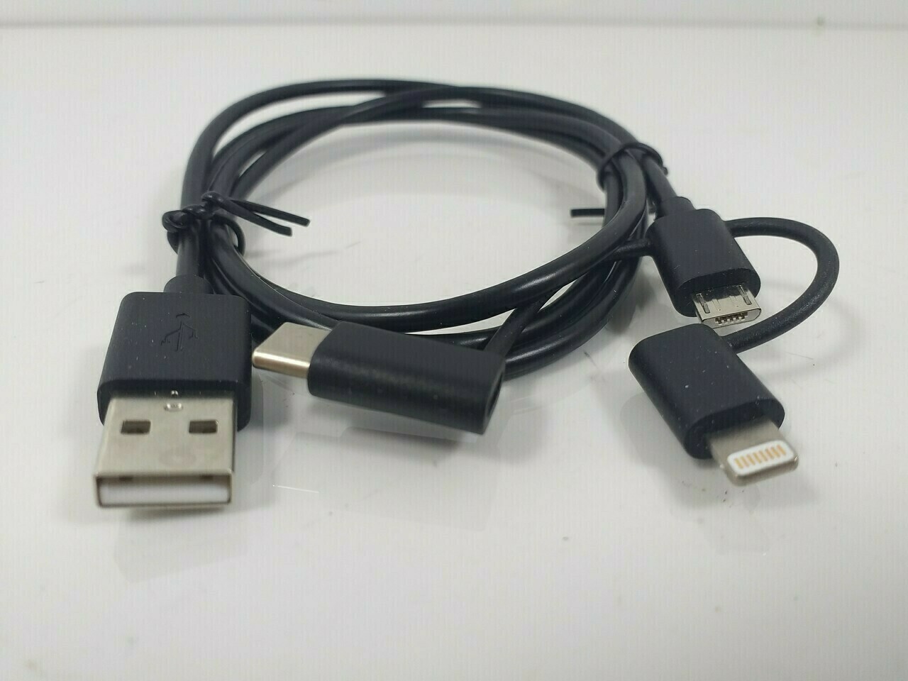 ladowarka-sieciowa-3w1-micro-usbiphone-i-typ-c-kod-producenta-181806000361