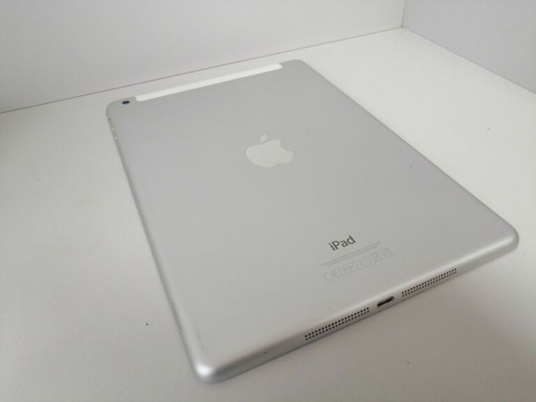 APPLE IPAD AIR A1475 64 GB