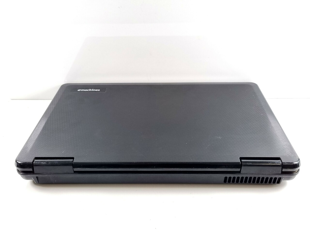 emachines-e525-cel900-22ram-2gbhdd-160xp-o-system-operacyjny-inny