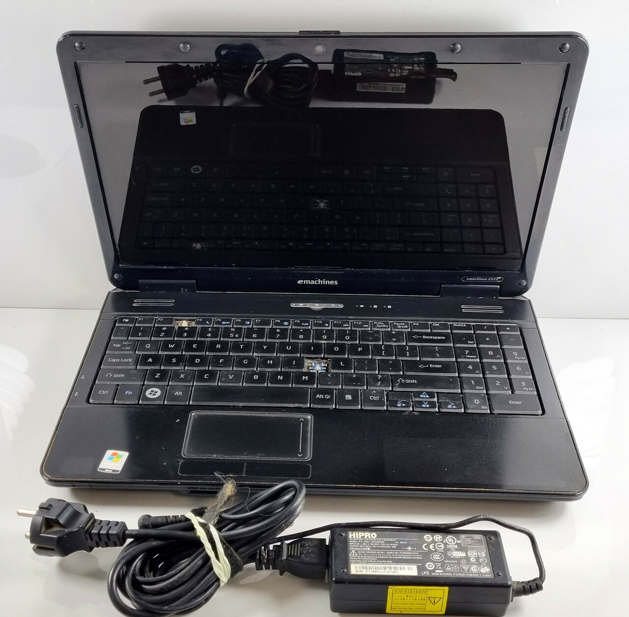 emachines-e525-cel900-22ram-2gbhdd-160xp-o-przekatna-ekranu-154