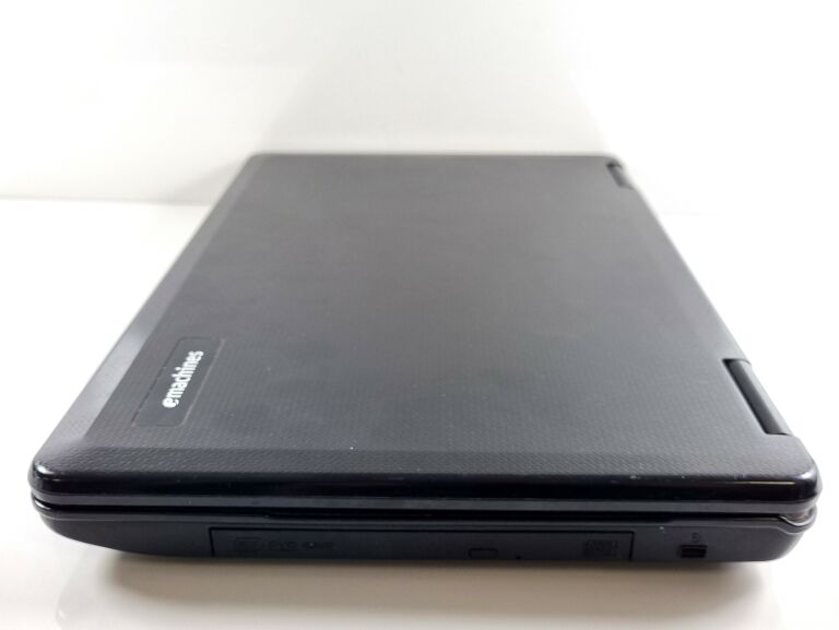 emachines-e525-cel900-22ram-2gbhdd-160xp-o-rodzaj-karty-graficznej-grafika-zintegrowana