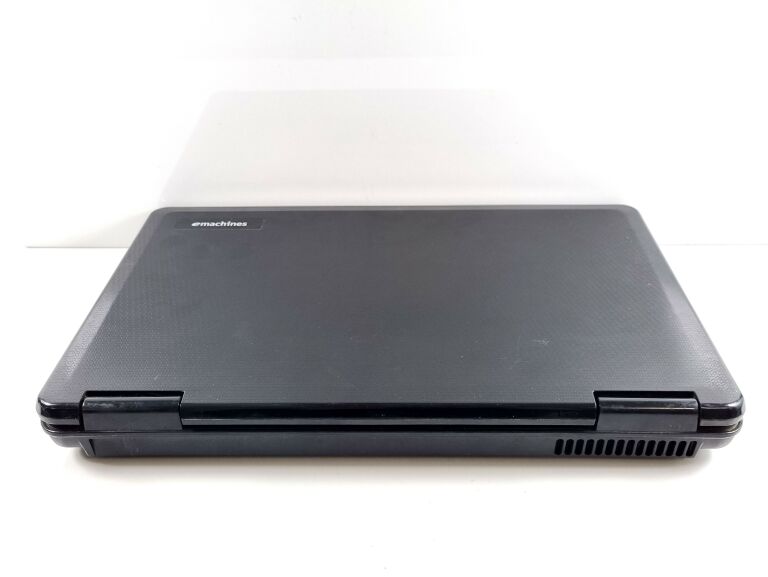 emachines-e525-cel900-22ram-2gbhdd-160xp-o-system-operacyjny-inny