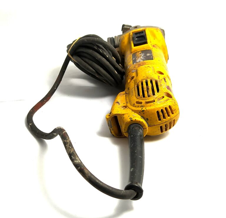 SZLIFIERKA DEWALT D28134