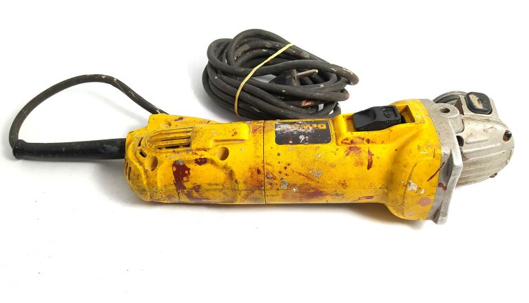 SZLIFIERKA DEWALT D28134