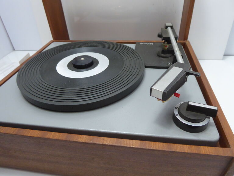 GRAMOFON UNITRA FONICA G-560 FS