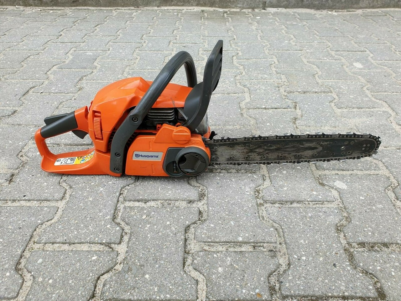 husqvarna-450-e-series-32km-lancuch-moc-silnika-32