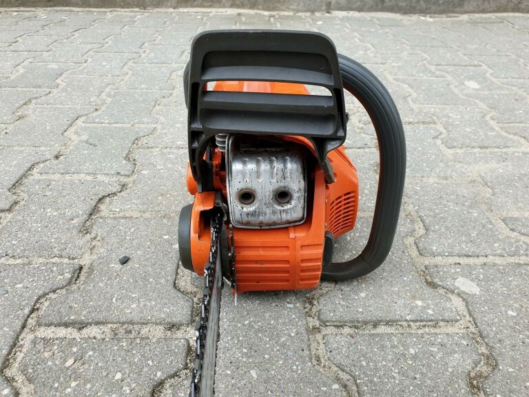 husqvarna-450-e-series-32km-lancuch-zasilanie-spalinowe