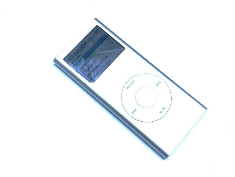 APPLE IPOD 2GB A1199 + ŁADOWARKA