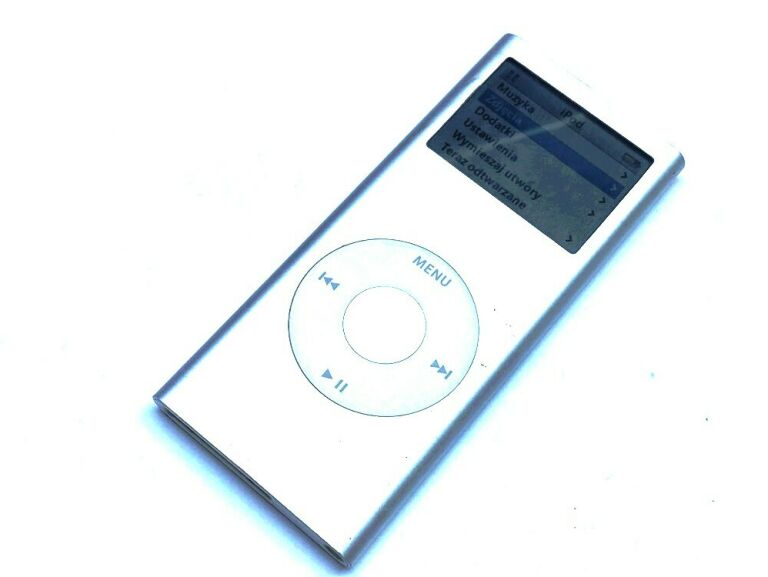 APPLE IPOD 2GB A1199 + ŁADOWARKA
