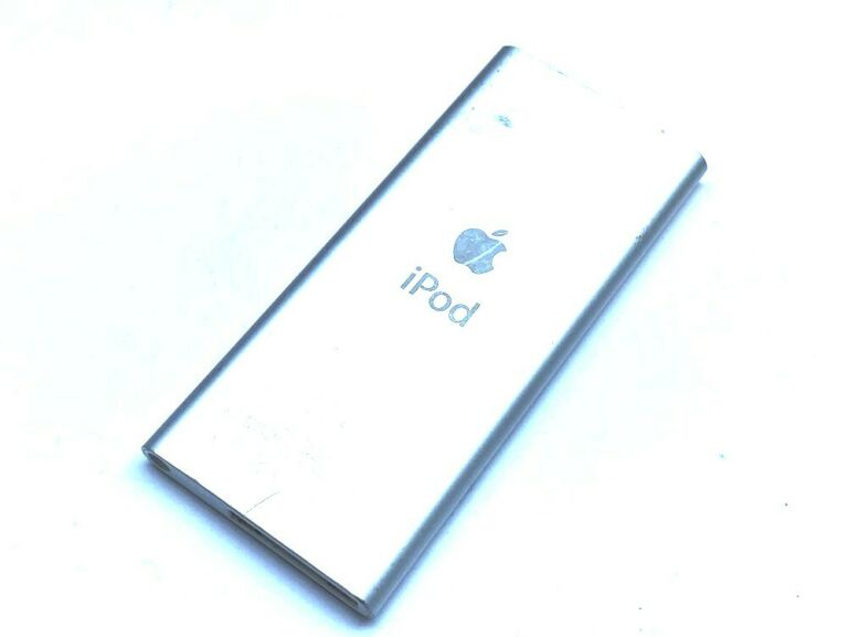 APPLE IPOD 2GB A1199 + ŁADOWARKA