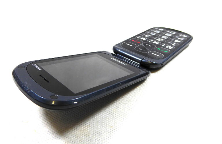 TELEFON MAXCOM COMFORT MM826 USZKODZONY LCD