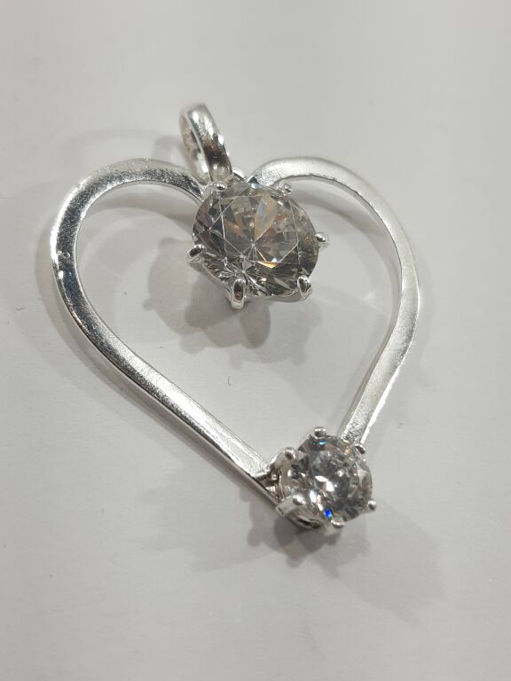 niezwykla-srebrna-zawieszka-serce-569g-925-stan-11323-2