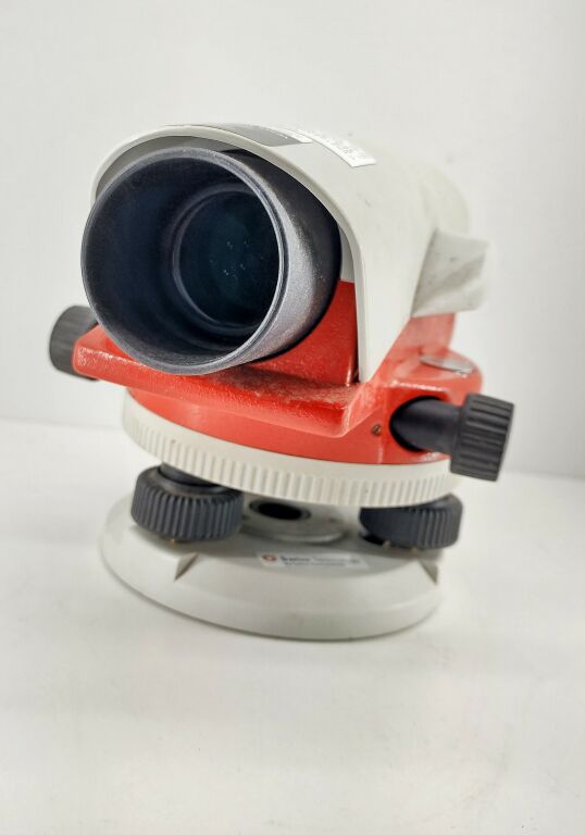 NIWELATOR LEICA NA720
