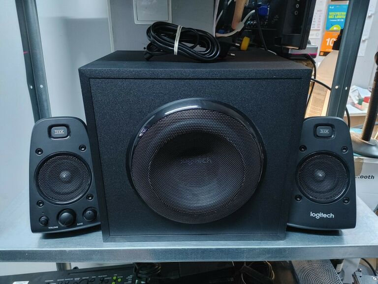 GŁOŚNIKI LOGITECH 2.1 Z623 THX 400W