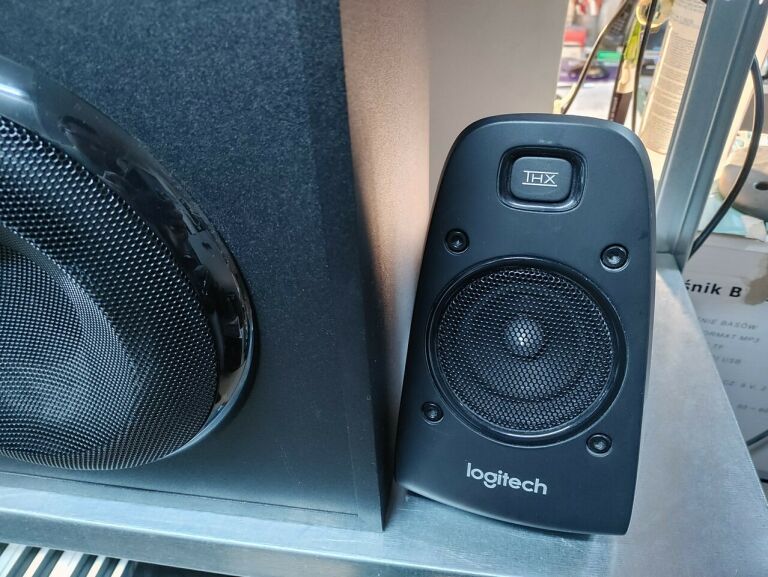 GŁOŚNIKI LOGITECH 2.1 Z623 THX 400W