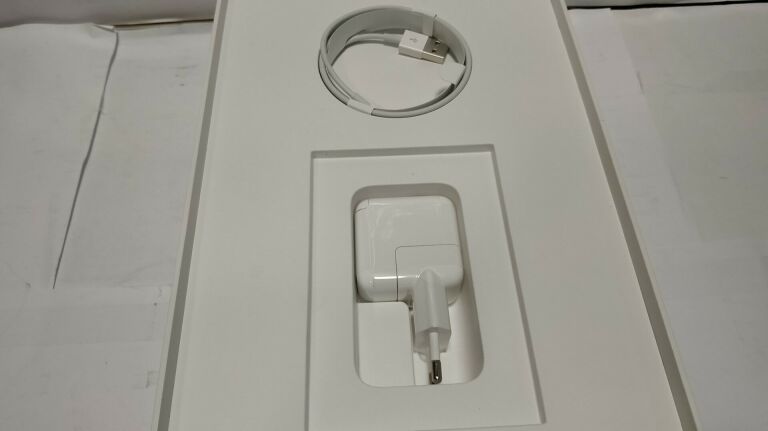 JAK NOWY! TABLET APPLE IPAD MW6C2FD/A 32GB 7GEN