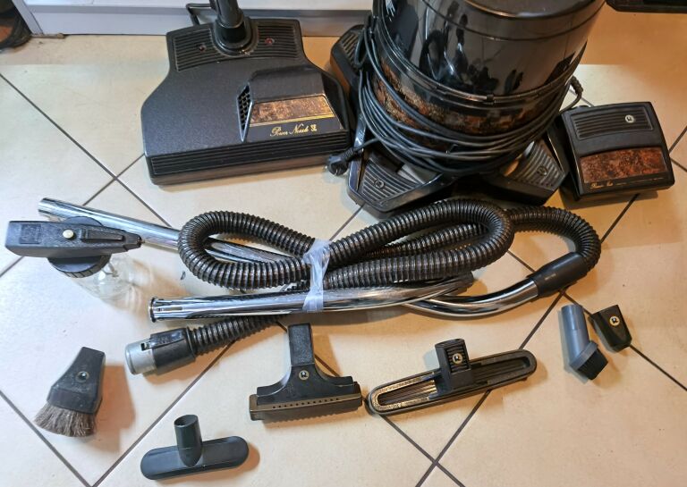 odkurzacz-rainbow-se-pioracy-akcesoria-stan-uzywany