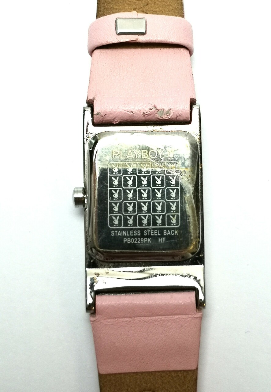 zegarek-playboy-typ-nareczny