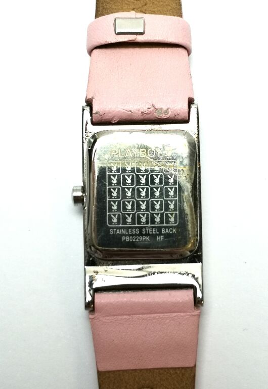zegarek-playboy-typ-nareczny