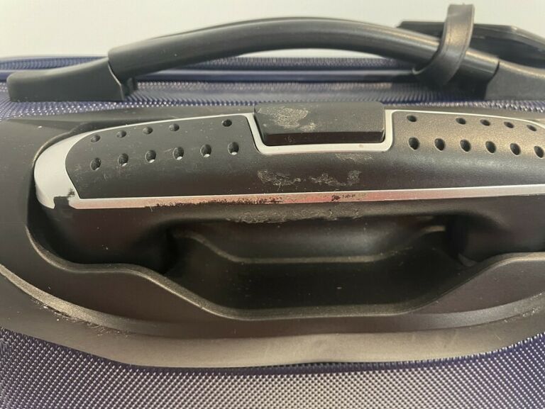 walizka-witchen-srednia-polecamy-kolor-granatowy