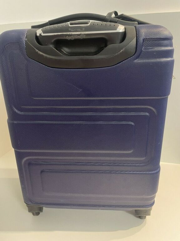 walizka-witchen-srednia-polecamy-wielkosc-srednia