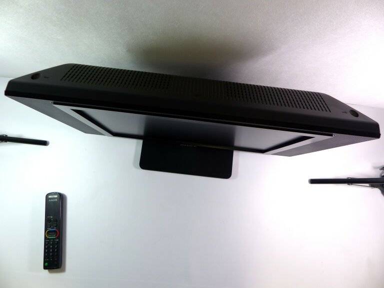 TELEWIZOR SONY KDL-20G3000 + PILOT
