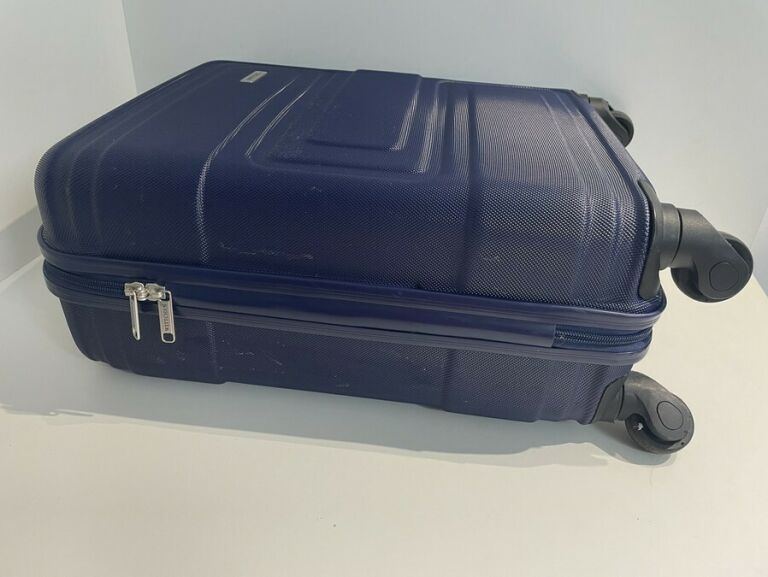 walizka-witchen-srednia-polecamy-ean-5900062090047