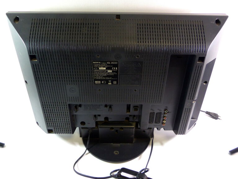TELEWIZOR SONY KDL-20G3000 + PILOT