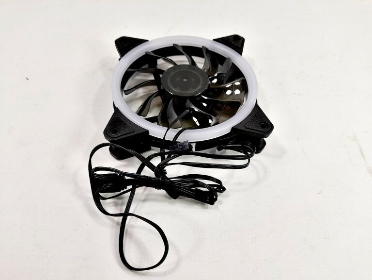 wentylator-komputerowy-sharkoon-shark-blades-rgb-ean-4044951026876