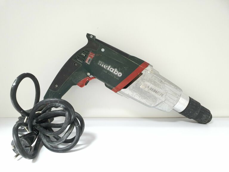 MŁOTOWIERTARKA METABO UHE 2250