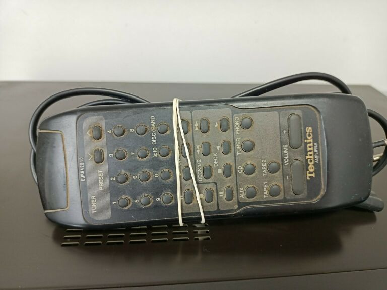 WZMACNIACZ TECHNICS SU-A700MK3