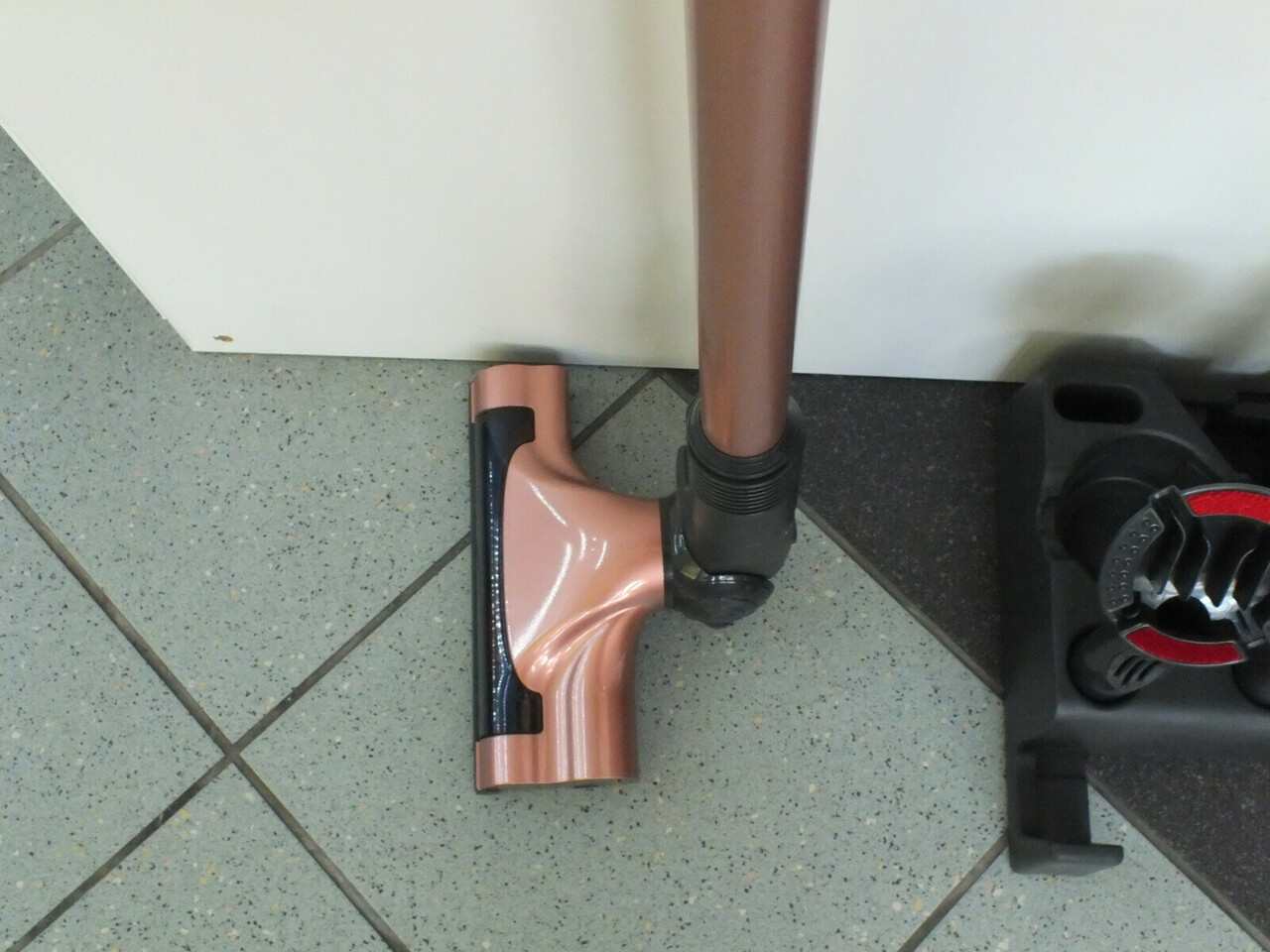 odkurzacz-bezprzewodowy-valenti-torinto-vt-1974-model-vt-1974