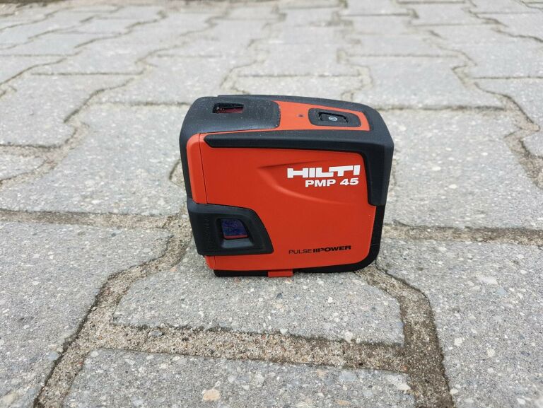 LASER PUNKTOWY PMP 45 HILTI + POKROWIEC