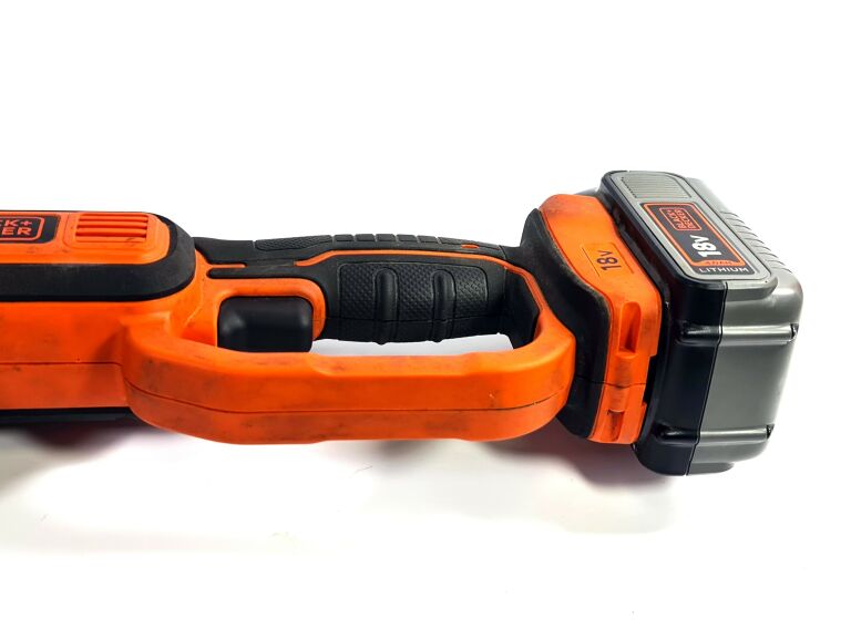 SZLIFIERKA KĄTOWA BLACK DECKER BCG720 + AKU