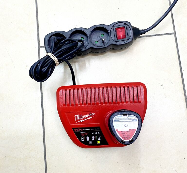 wiertarko-wkretarka-milwaukee-m12-fpdx-komplet-marka-milwaukee