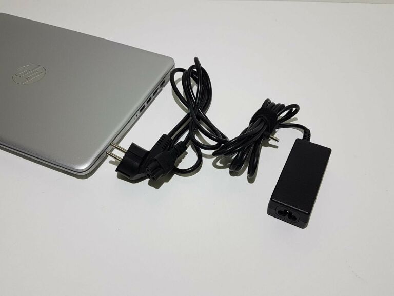 LAPTOP HP 14-DK AMD ATHLON 300U 4GB 256SSD IDEALN