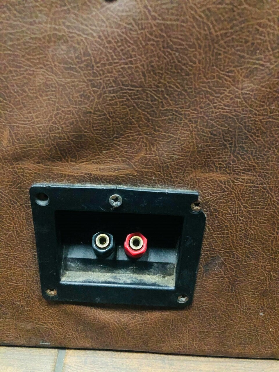 glosnik-jbl-tuba-samochodowy-promocja-marka-inna