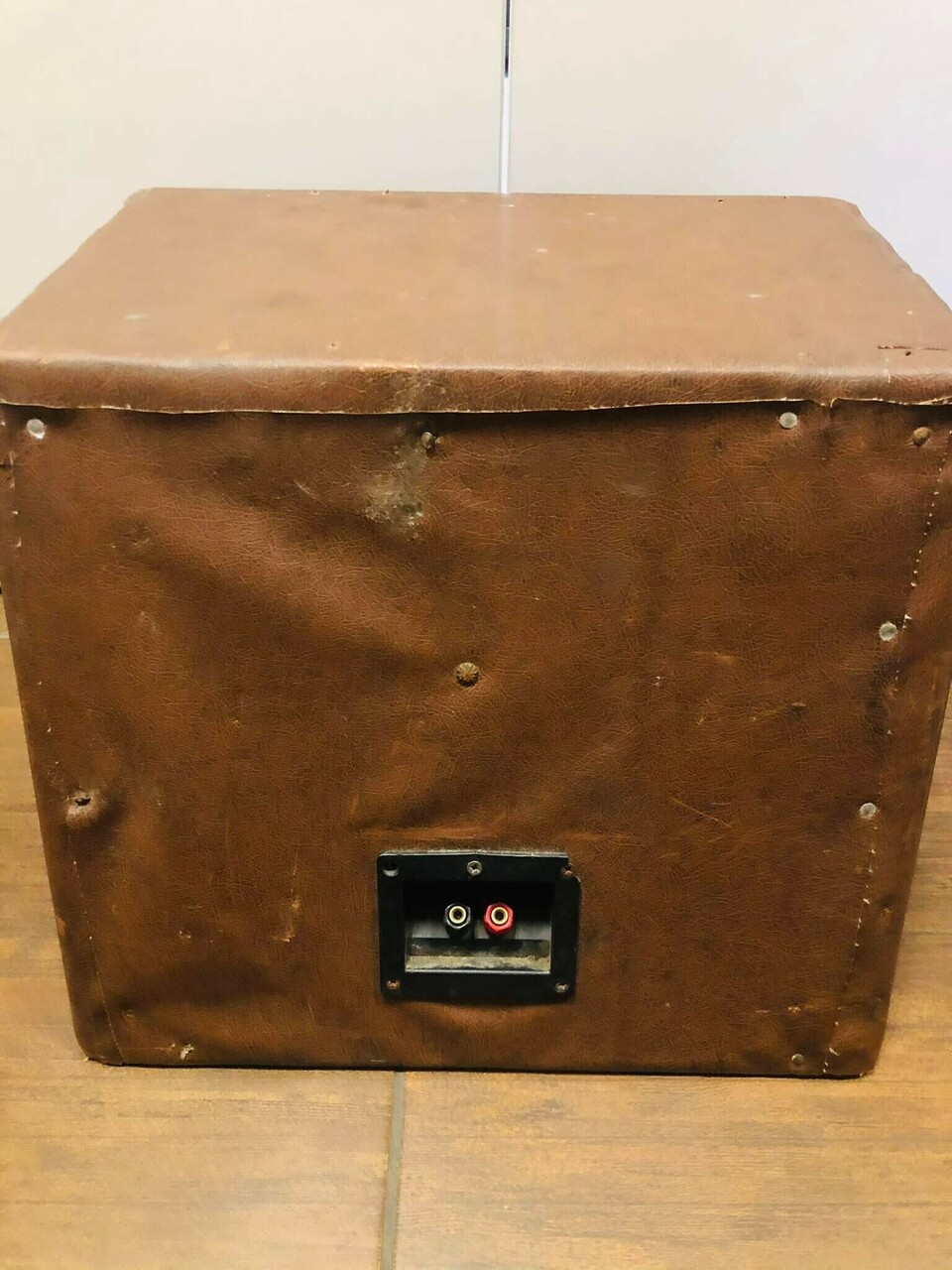 glosnik-jbl-tuba-samochodowy-promocja-model-jbl