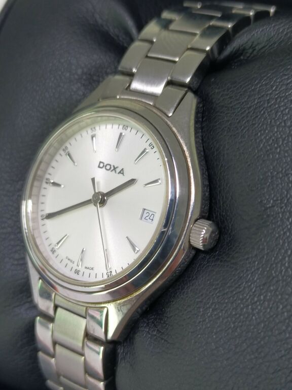 ZEGAREK DOXA 211.15 SWISS MADE SZAFIROWE SZKŁO