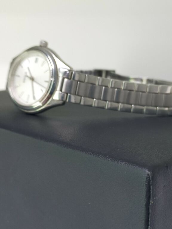 ZEGAREK DOXA 211.15 SWISS MADE SZAFIROWE SZKŁO