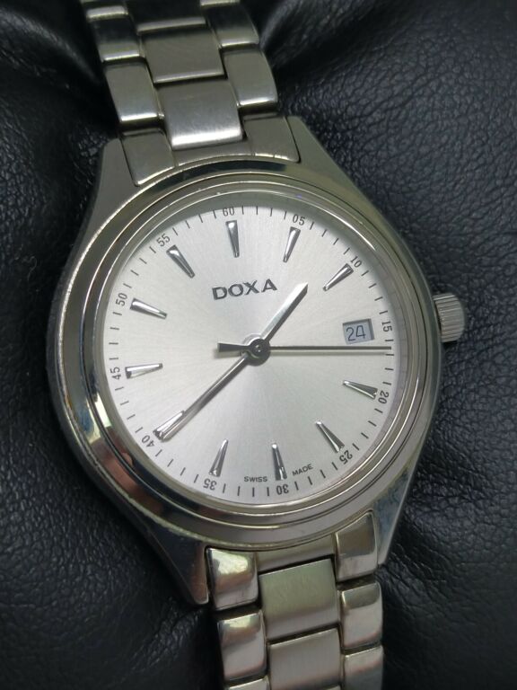 ZEGAREK DOXA 211.15 SWISS MADE SZAFIROWE SZKŁO