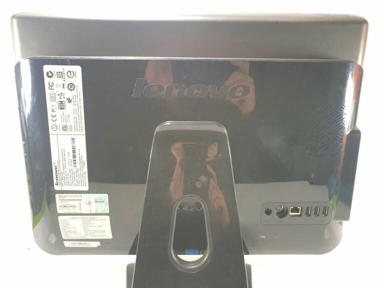 KOMPUTER ALL IN ONE LENOVO C200 ATOM 2GB RAM WIN7
