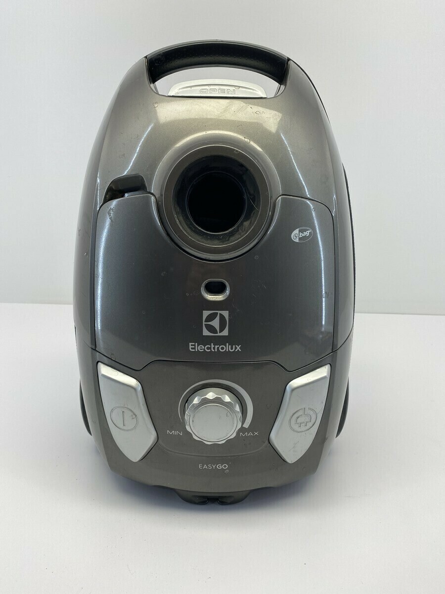 odkurzacz-electrolux-easygo-eeg44igm-kolor-dominujacy-czarny